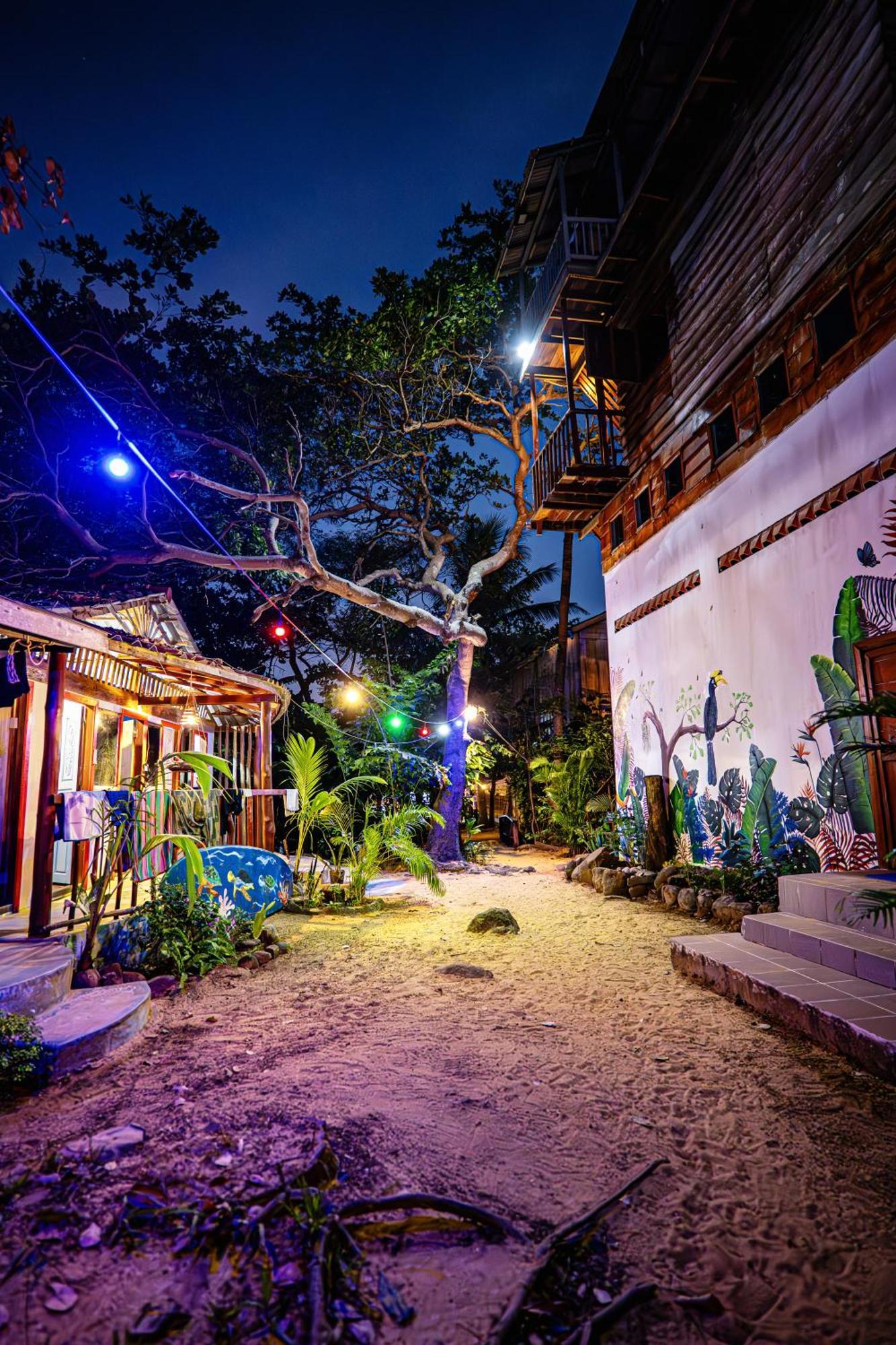 Easy Tiger Bungalows Koh Rong Sanloem Exterior foto